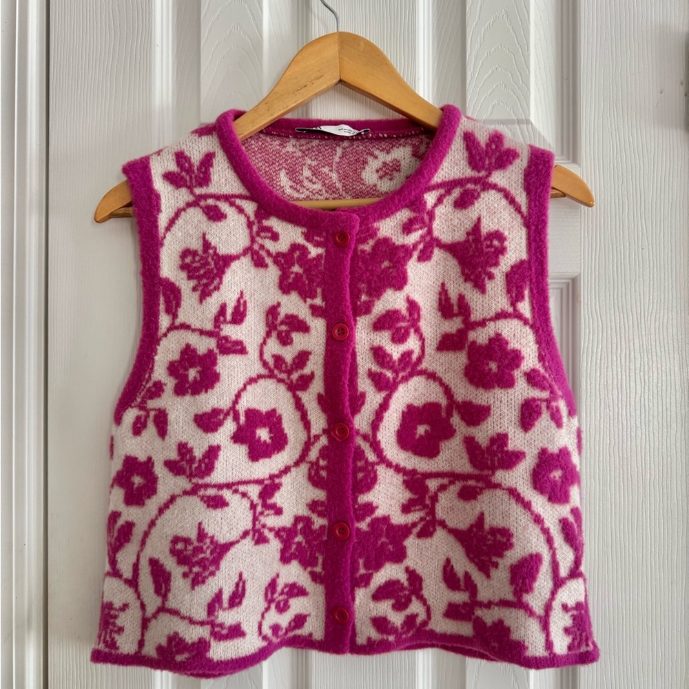 Zara Pink Floral Knit Button-Up Vest - Picture 3 of 8